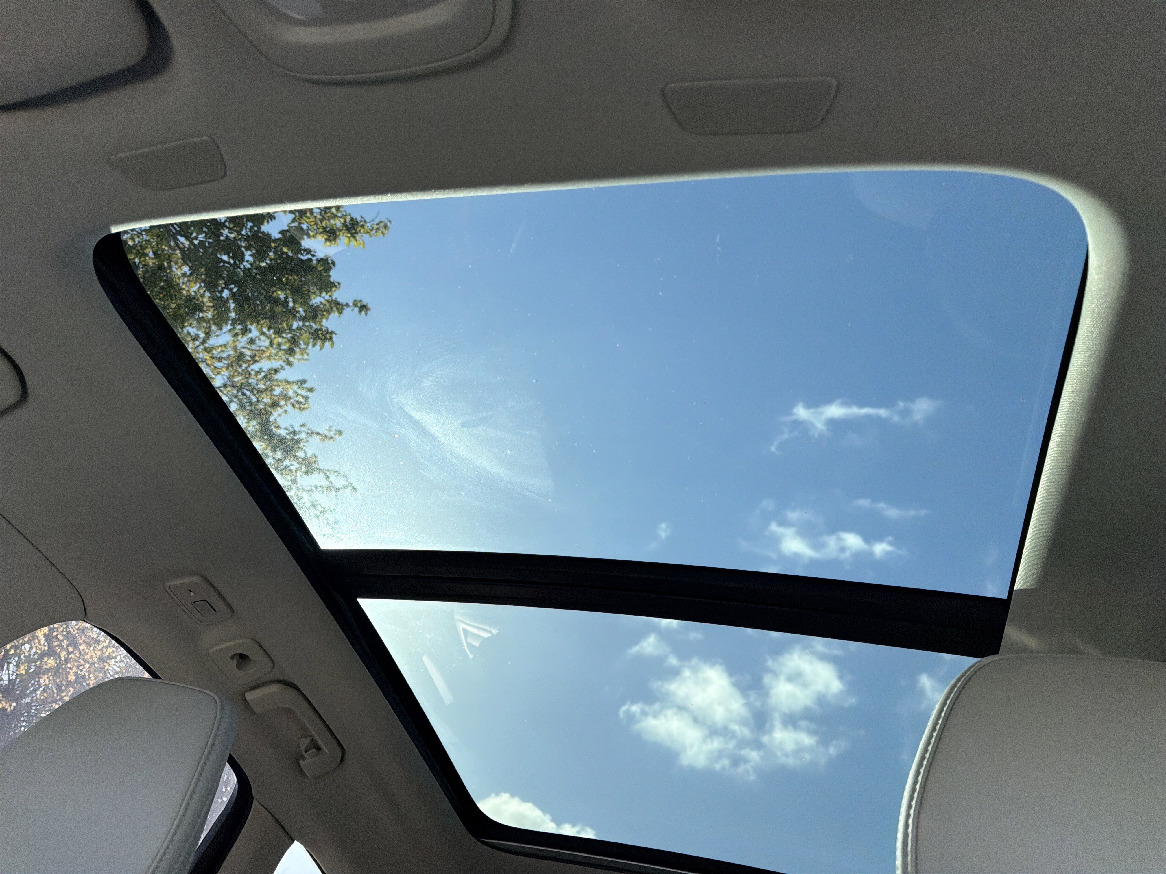 Used 2026 Volvo XC60 B5 Ultra w/ Protection Package Premier image 28