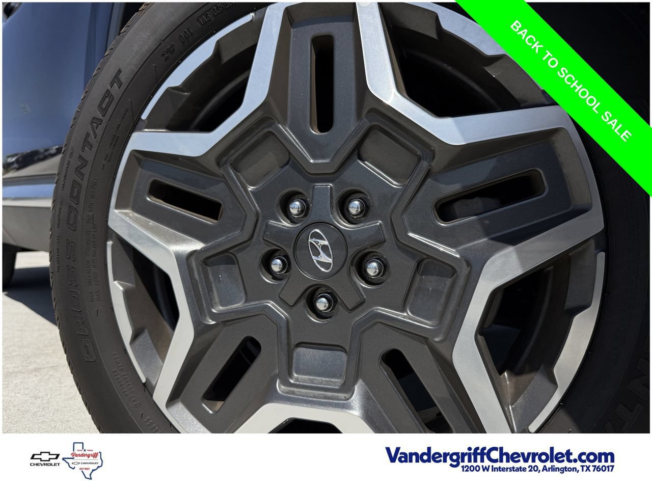 Used 2023 Hyundai Santa Fe Limited AWD/4WD image 9