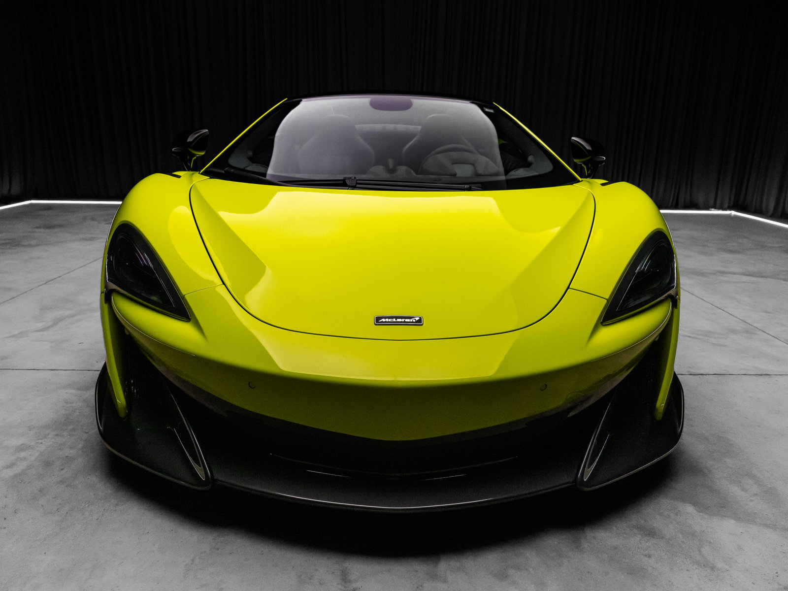 Used 2020 McLaren 600LT Spider RWD image 10