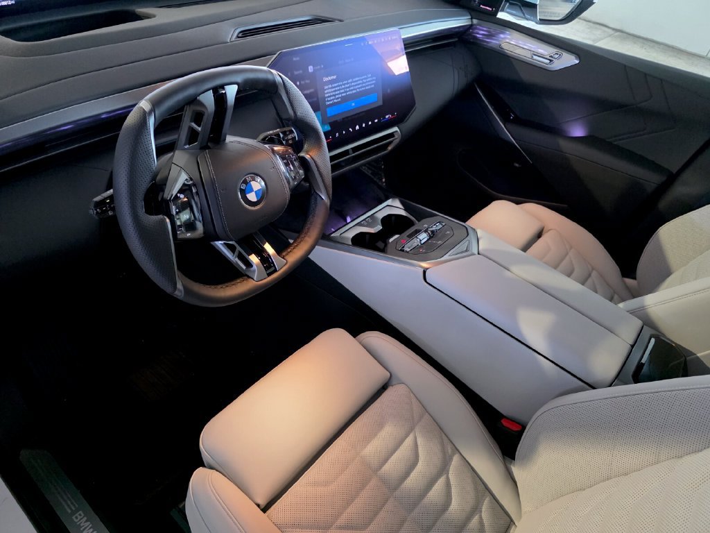 New 2027 BMW X5 xDrive40i w/ Climate Package AWD/4WD image 8