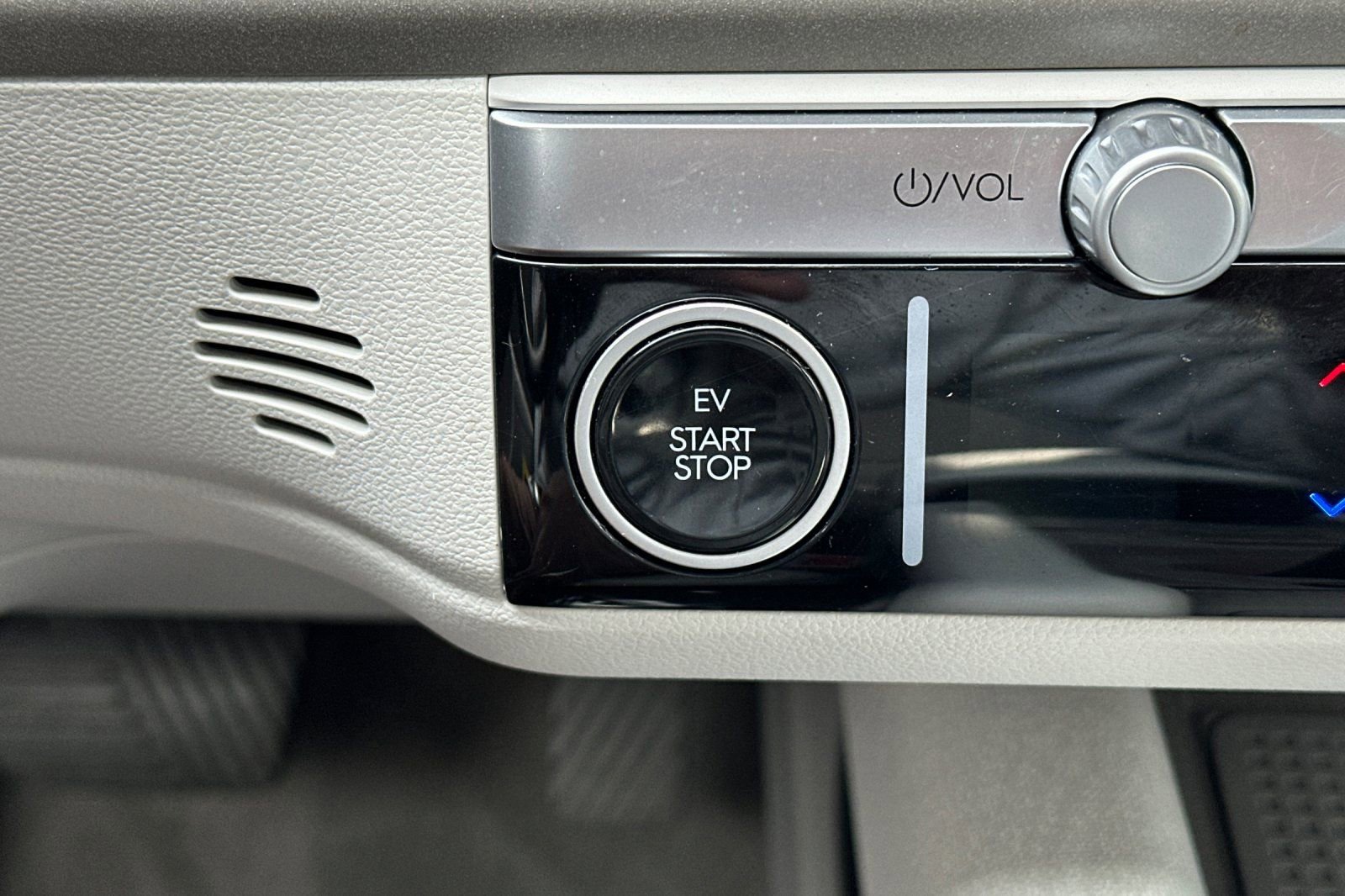 Certified 2024 Hyundai Ioniq 6 SEL image 24