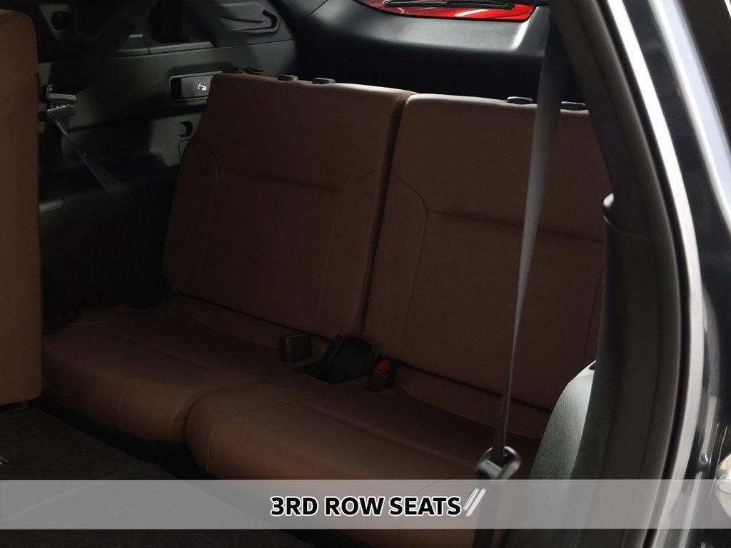 New 2025 Mitsubishi Outlander SEL image 11