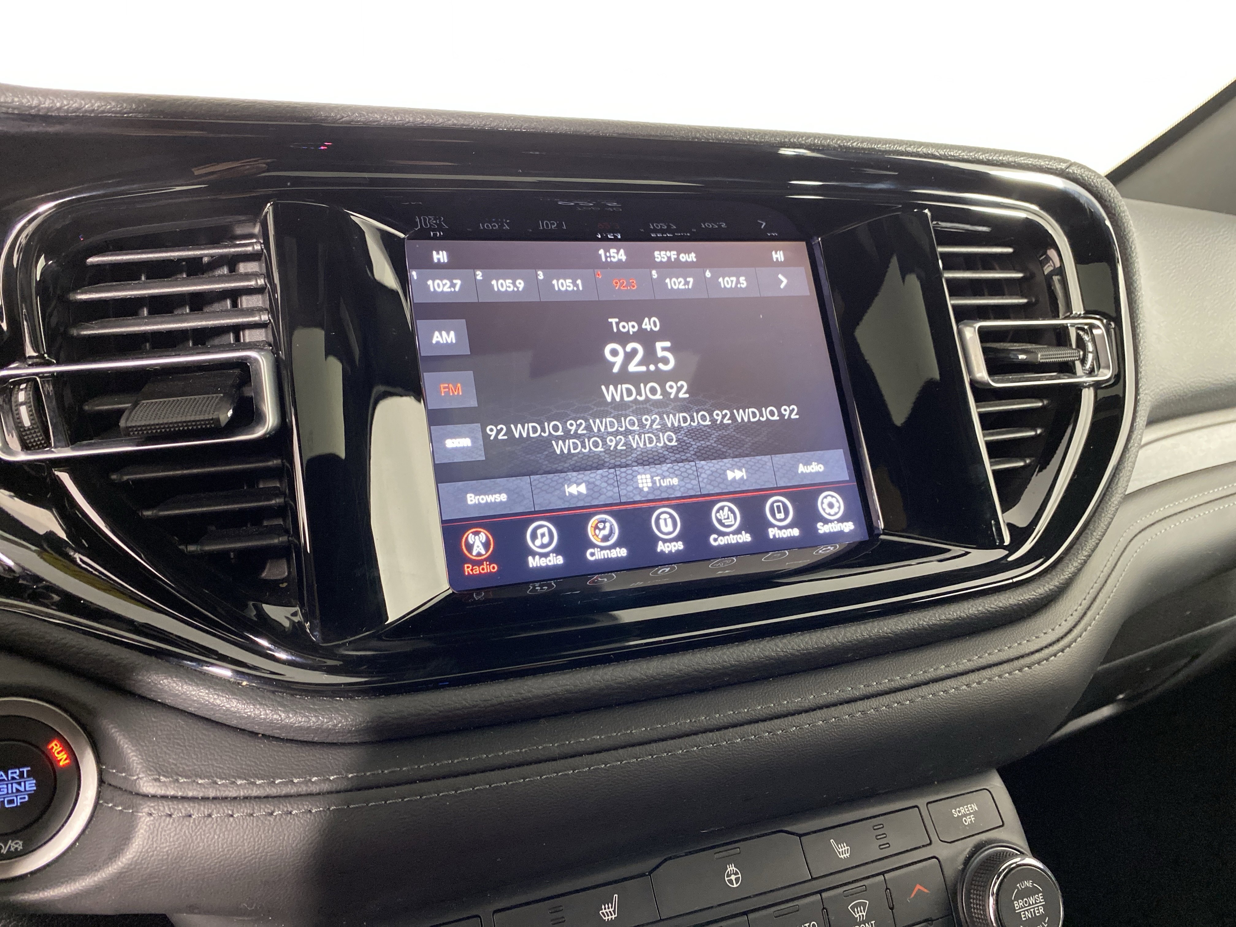 Used 2024 Dodge Durango SXT image 29