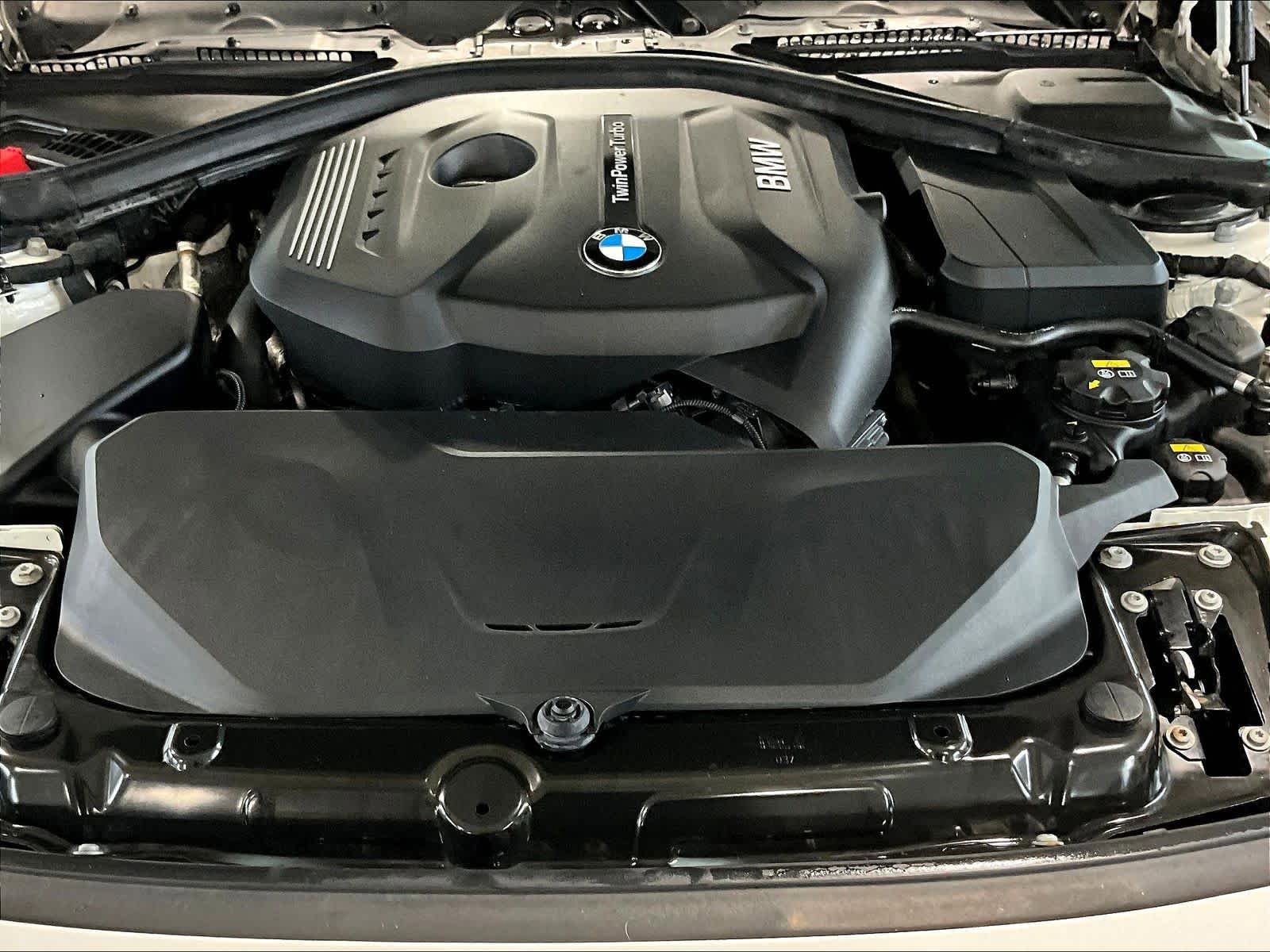 Used 2018 BMW 330i xDrive Sedan w/ Convenience Package AWD/4WD image 29