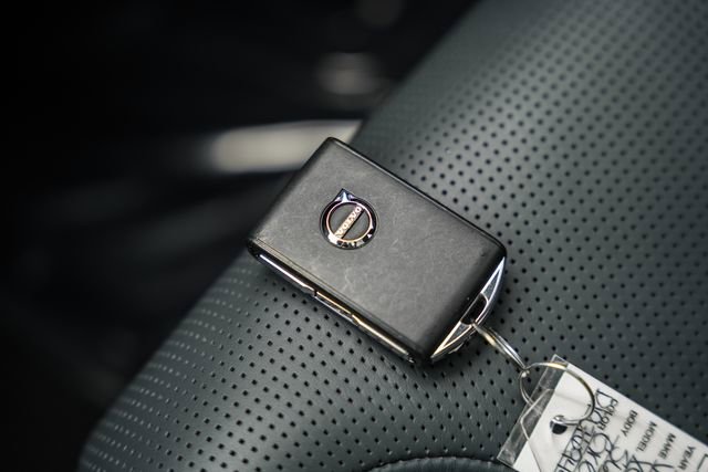 Used 2023 Volvo XC90 B6 Ultimate w/ Lounge Package AWD/4WD image 44