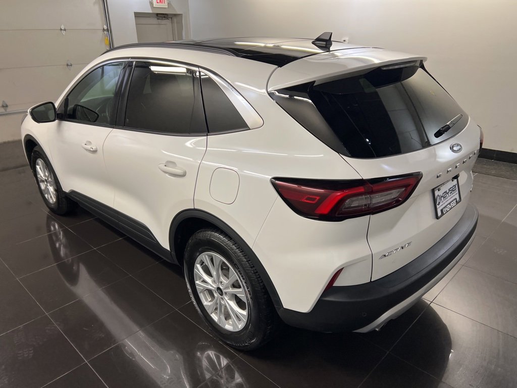 Certified 2023 Ford Escape Active w/ Tech Pack #2 image 4