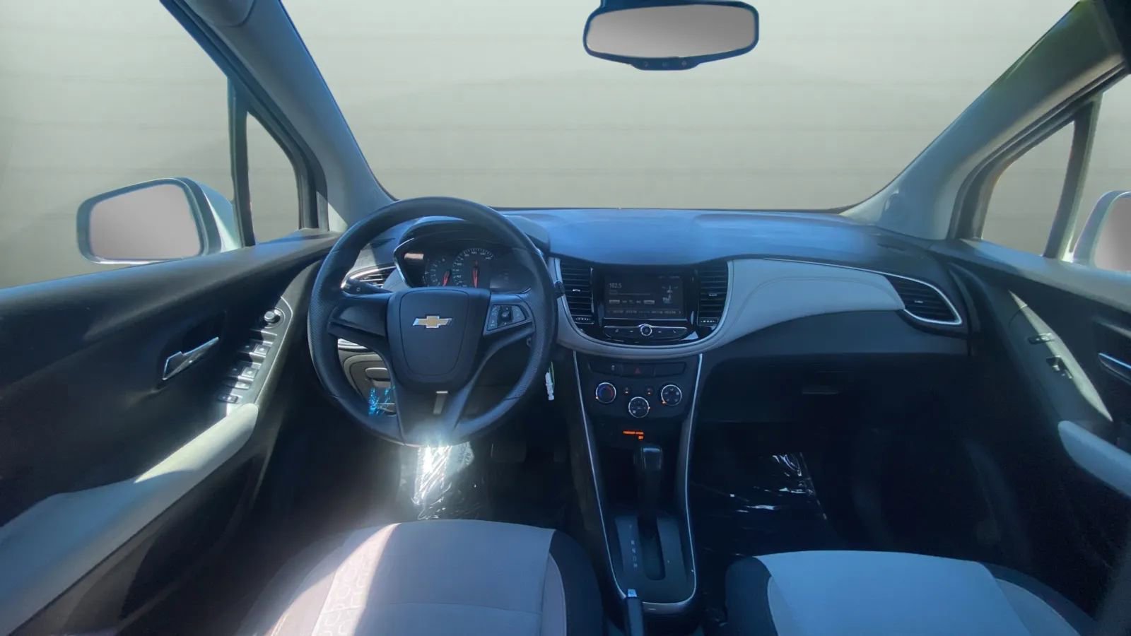 Used 2017 Chevrolet Trax LS FWD image 9