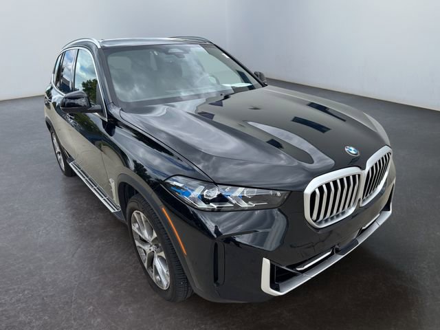 Certified 2025 BMW X5 xDrive40i w/ Climate Comfort Package image 12