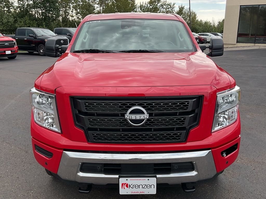 Used 2024 Nissan Titan SV w/ SV Convenience Package AWD/4WD image 2