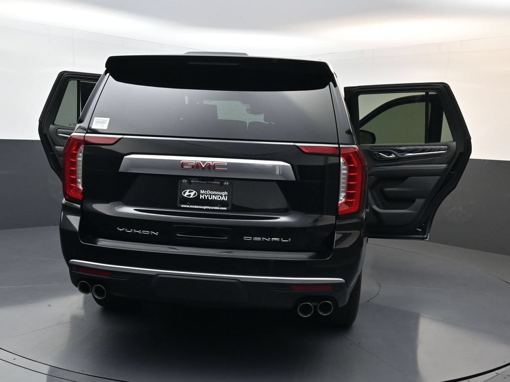 Used 2024 GMC Yukon Denali w/ Advanced Technology Package AWD/4WD image 31