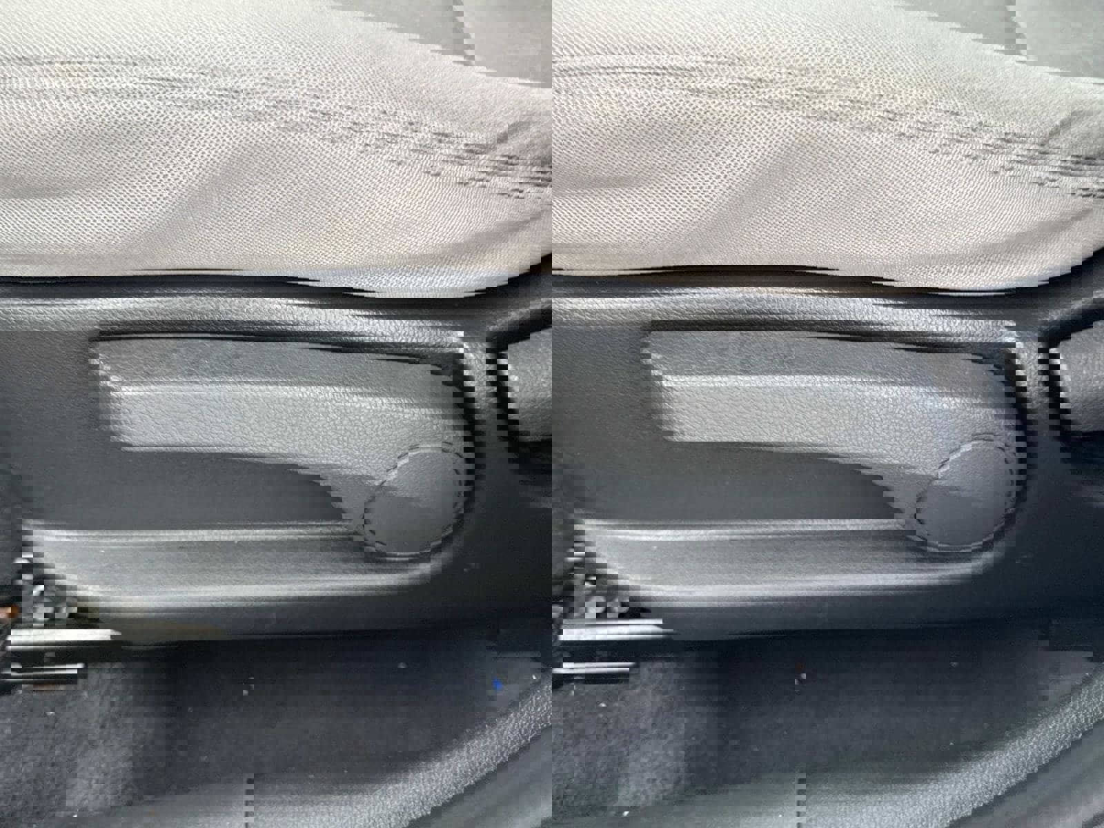 Used 2013 Hyundai Elantra GLS w/ Preferred Pkg image 17