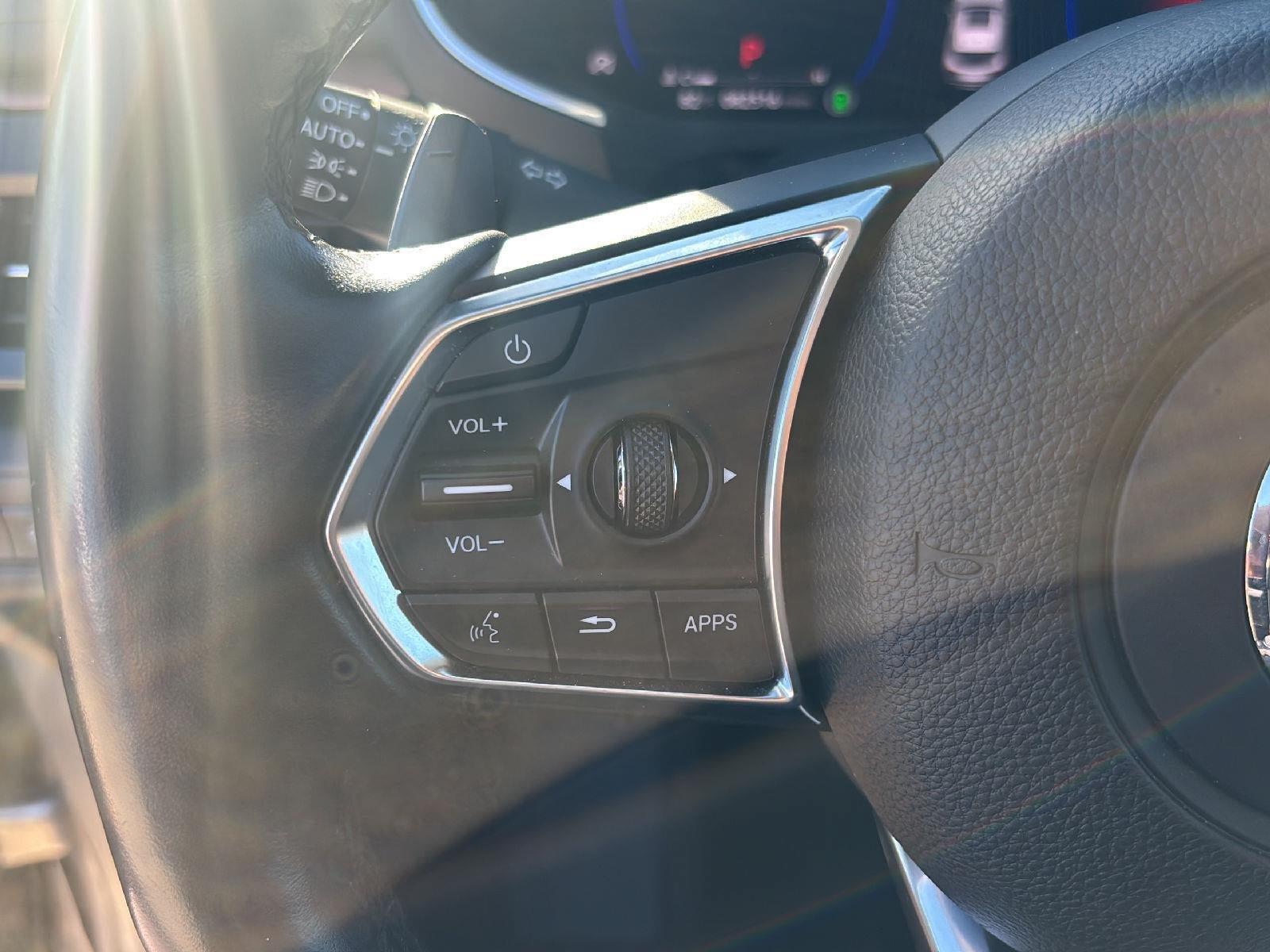 Used 2022 Acura MDX w/ Technology Package AWD/4WD image 13