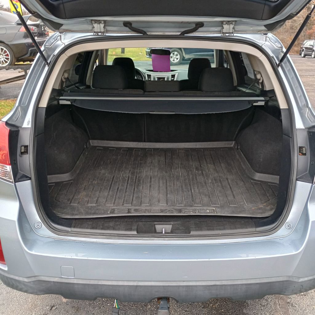 Used 2014 Subaru Outback 2.5i Premium image 18