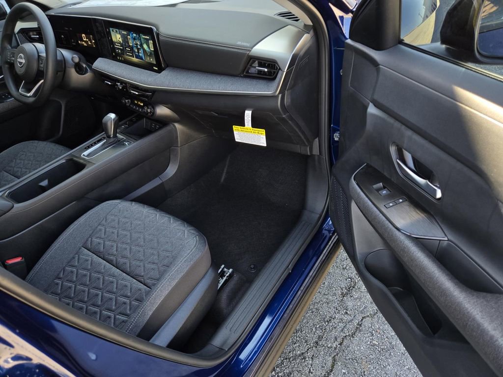 New 2026 Nissan Kicks SV FWD image 7