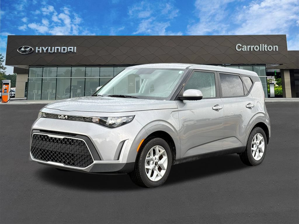 Used 2025 Kia Soul LX w/ LX Technology Package