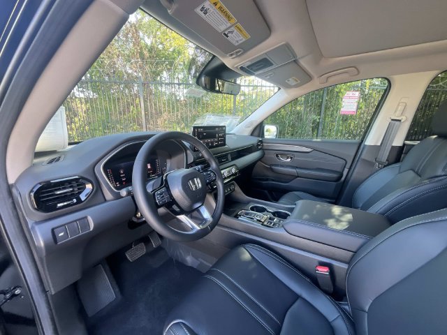 New 2026 Honda Pilot Touring image 13