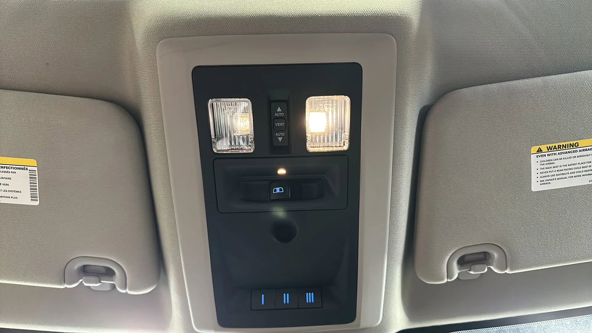 Used 2015 RAM 1500 Limited image 26