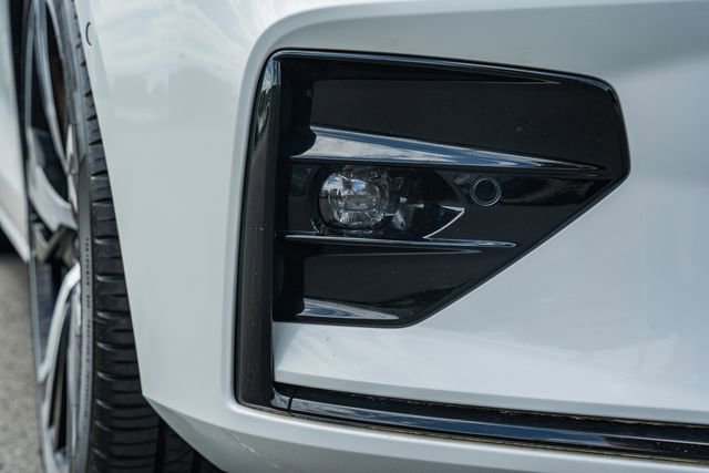 Used 2025 Volvo S60 B5 Plus image 14