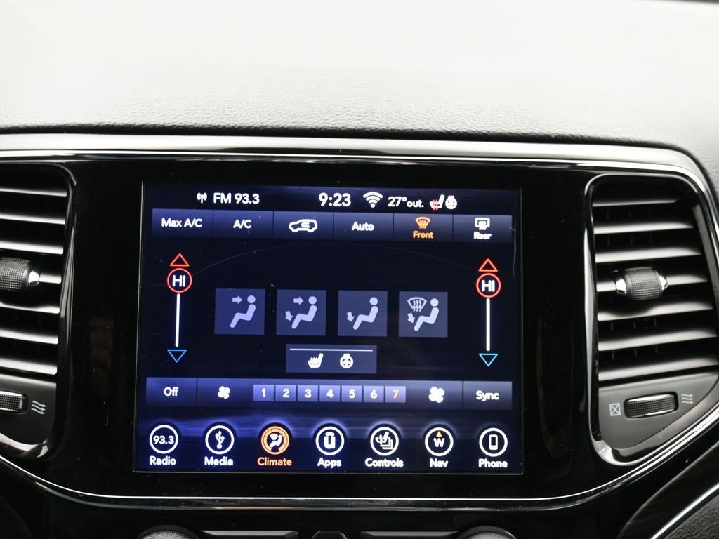 Used 2019 Jeep Grand Cherokee Limited image 30