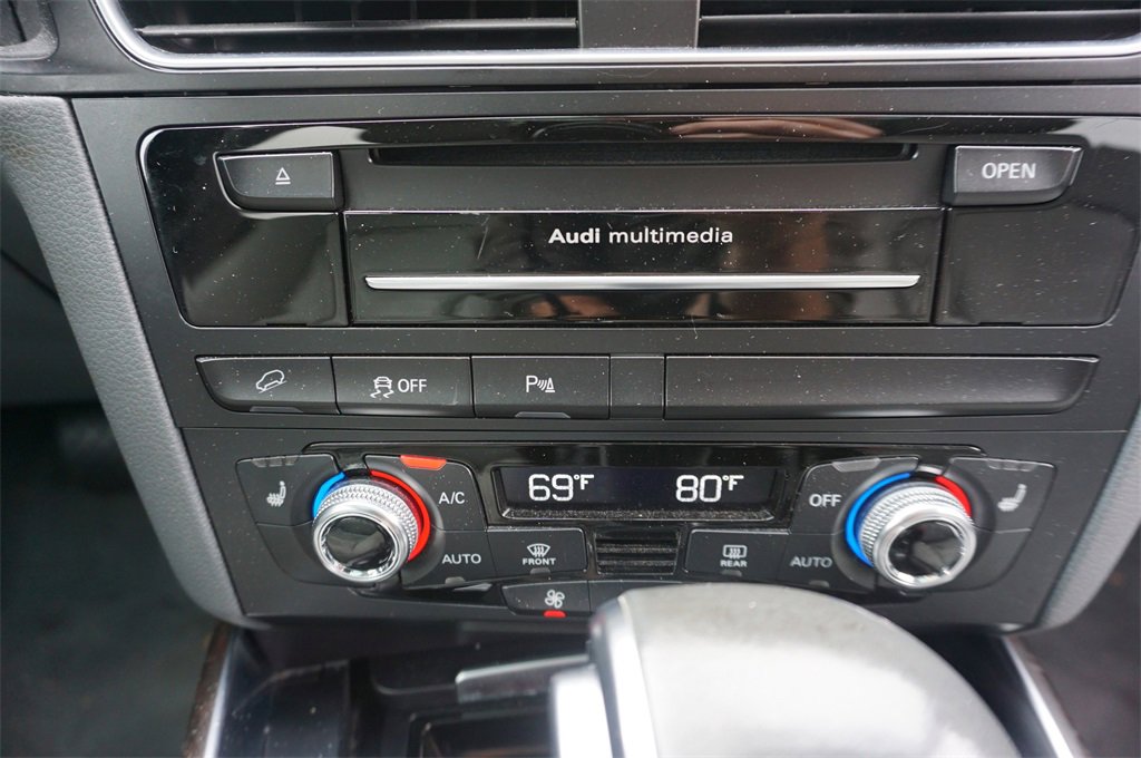 Used 2015 Audi Q5 2.0T Premium Plus w/ Technology Package image 11