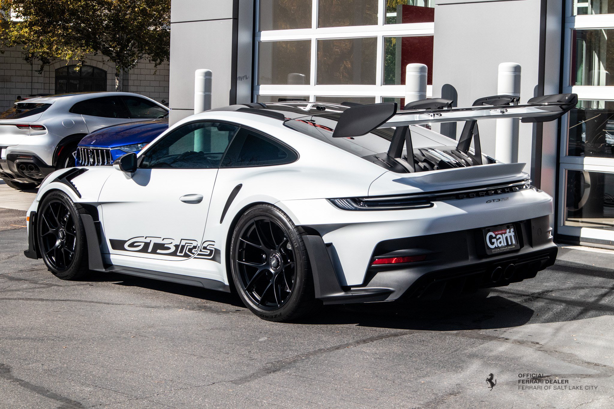 Used 2025 Porsche 911 GT3 RS RWD image 3