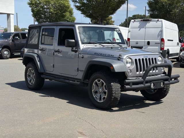 Used 2015 Jeep Wrangler Unlimited Rubicon w/ Connectivity Group AWD/4WD image 15