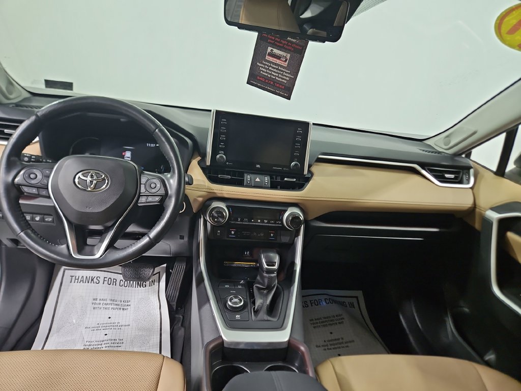 Used 2019 Toyota RAV4 Limited AWD/4WD image 12