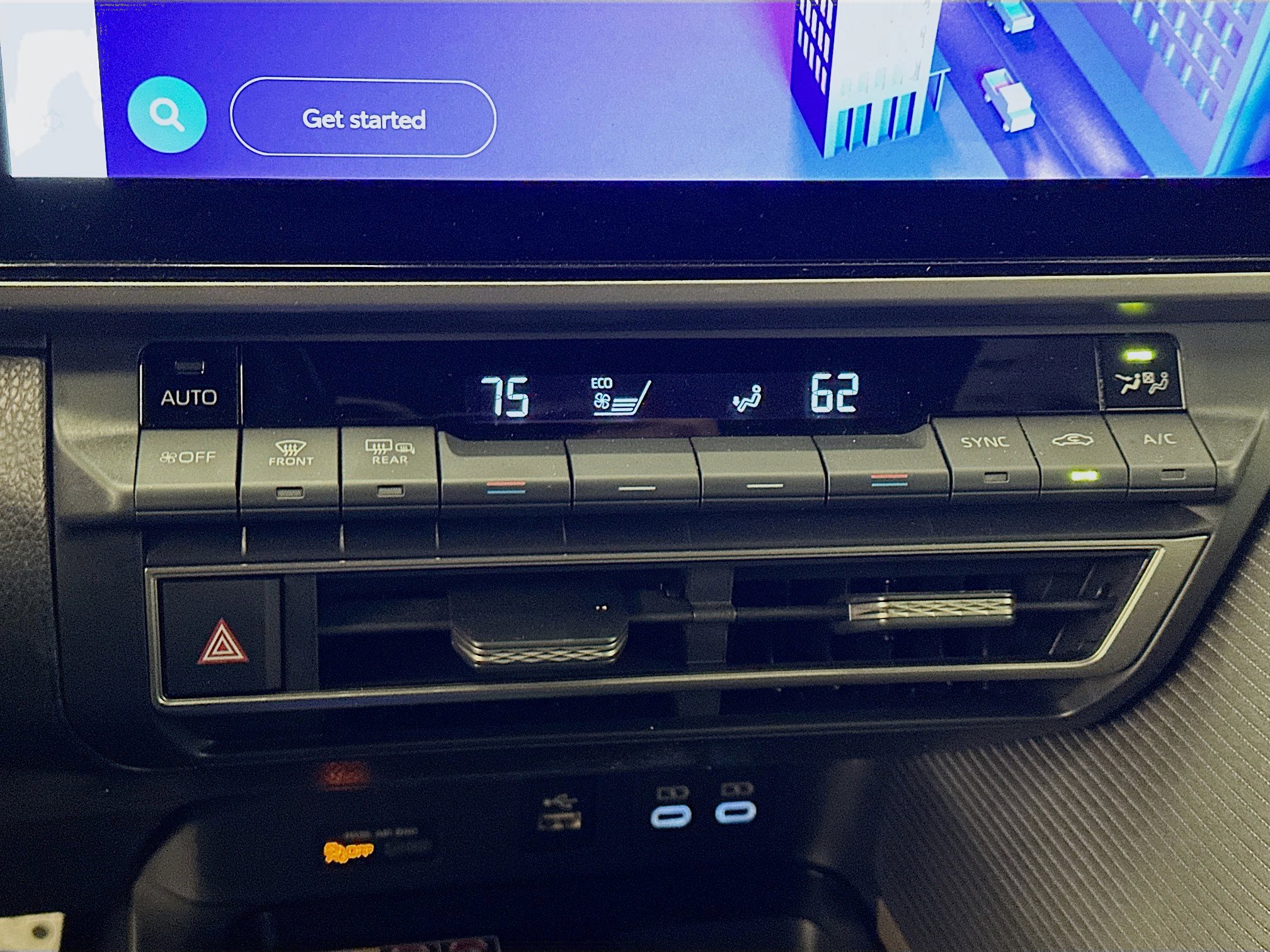 Used 2025 Toyota Camry SE w/ Multimedia Upgrade Package image 24