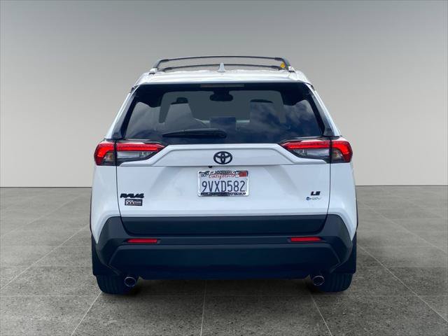 Certified 2025 Toyota RAV4 LE AWD/4WD image 4