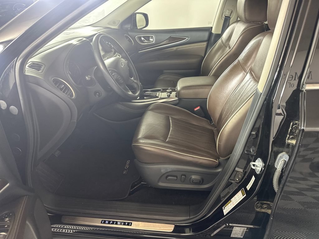 Used 2017 INFINITI QX60 FWD w/ Deluxe Technology Package image 3