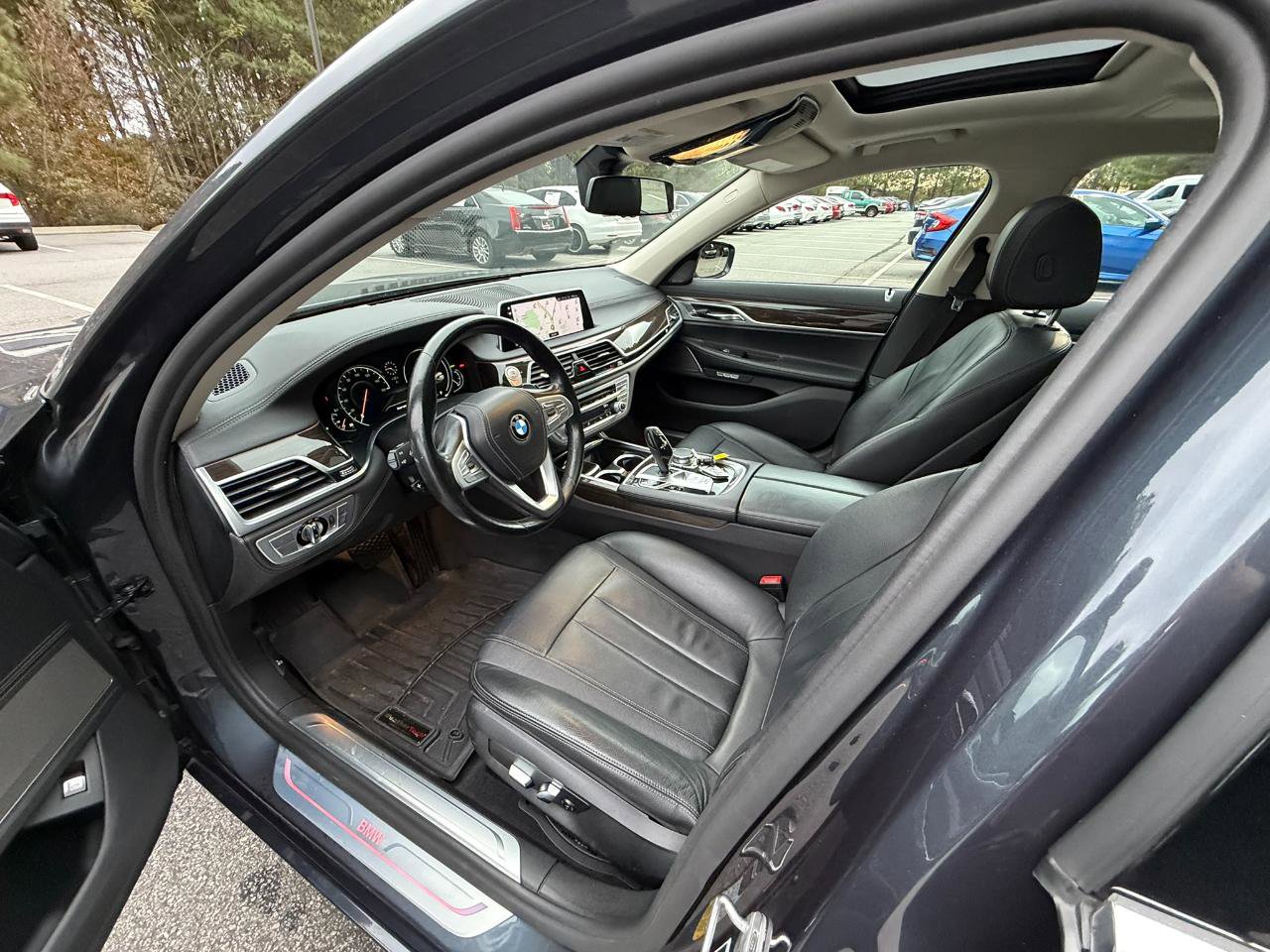 Used 2018 BMW 740i RWD image 8