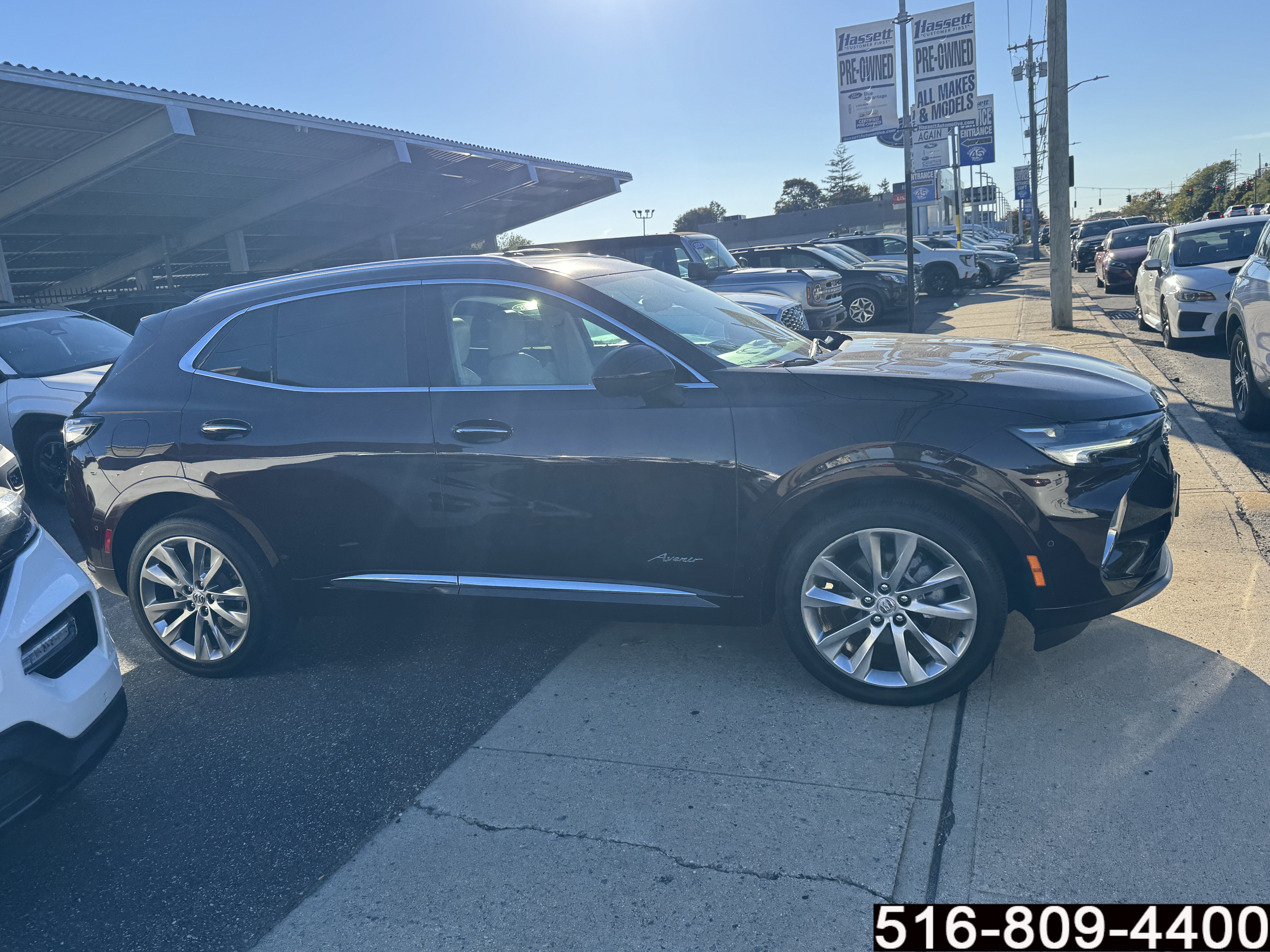 Used 2023 Buick Envision Avenir AWD/4WD image 4