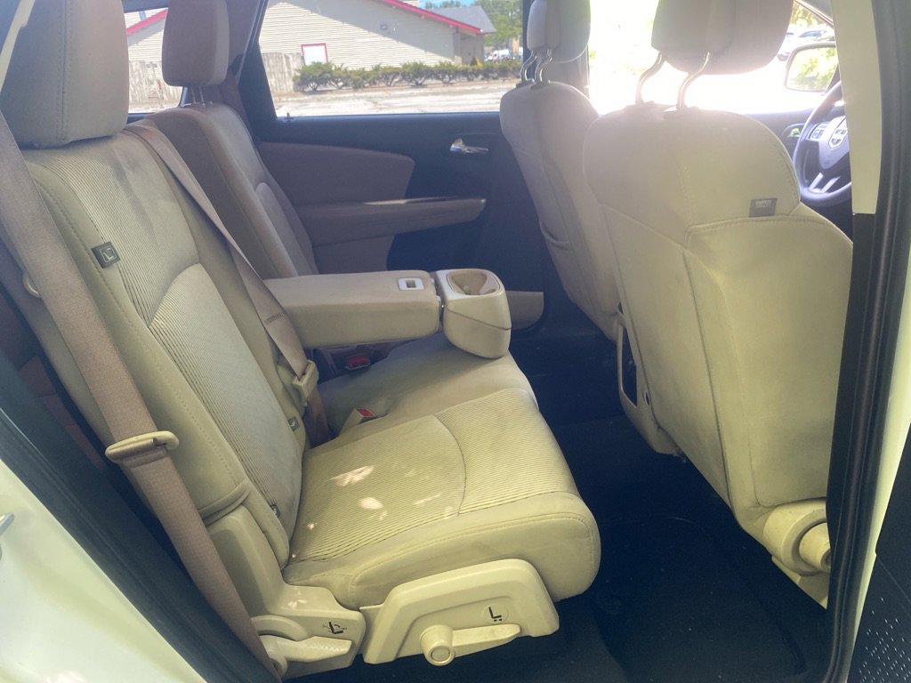 Used 2016 Dodge Journey SE w/ Flexible Seating Group FWD image 20