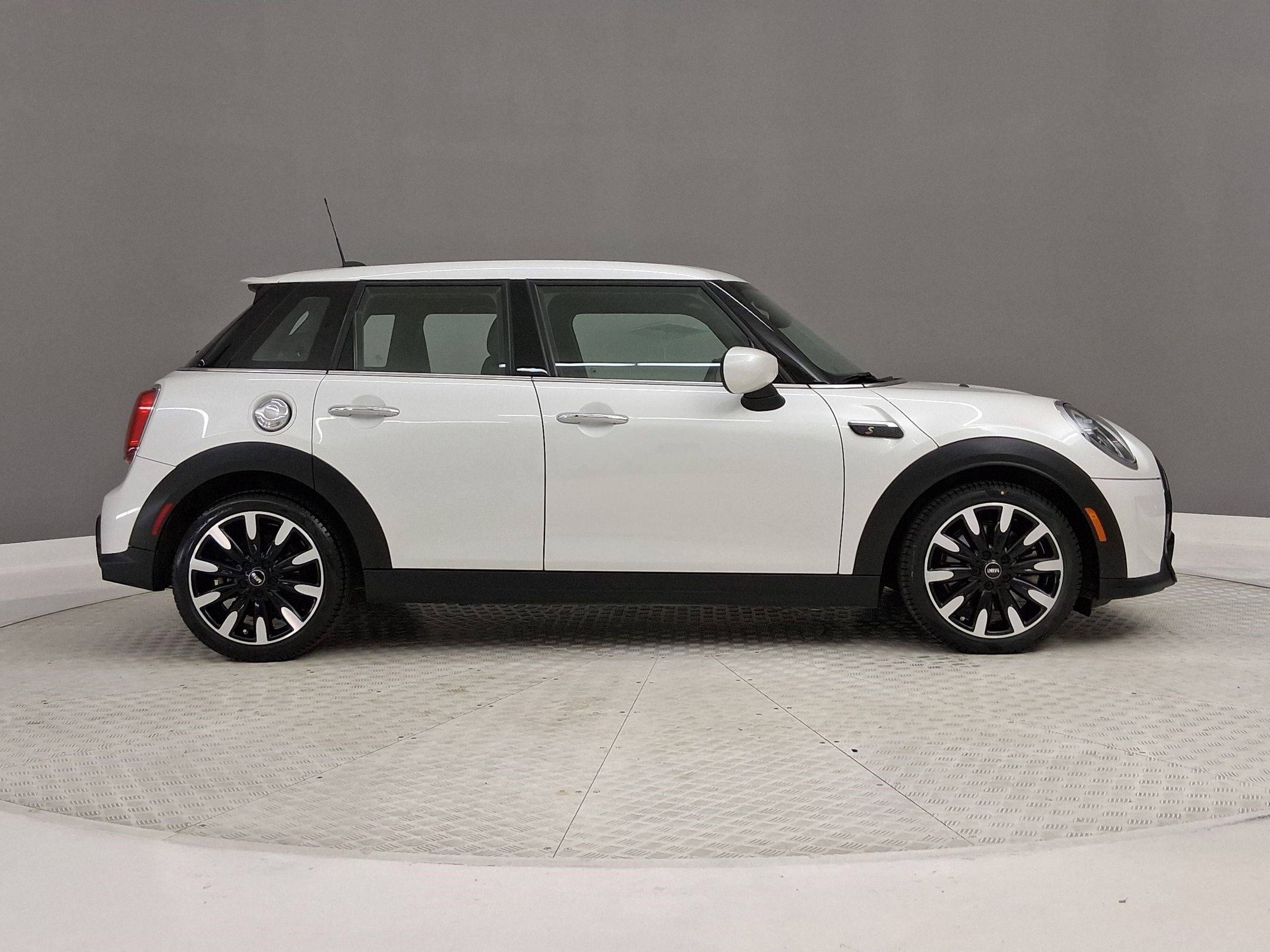 Certified 2024 MINI Cooper S image 6