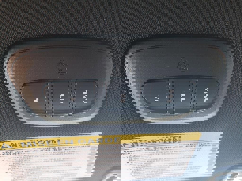 New 2026 Chrysler Pacifica Select image 25