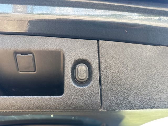 Used 2019 Chevrolet Tahoe Premier AWD/4WD image 30