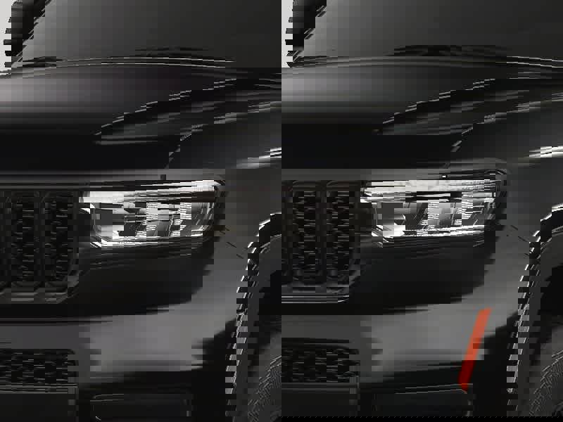 New 2025 Jeep Grand Cherokee L Altitude image 13