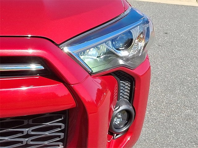 Used 2021 Toyota 4Runner Venture w/ Moonroof Package image 9