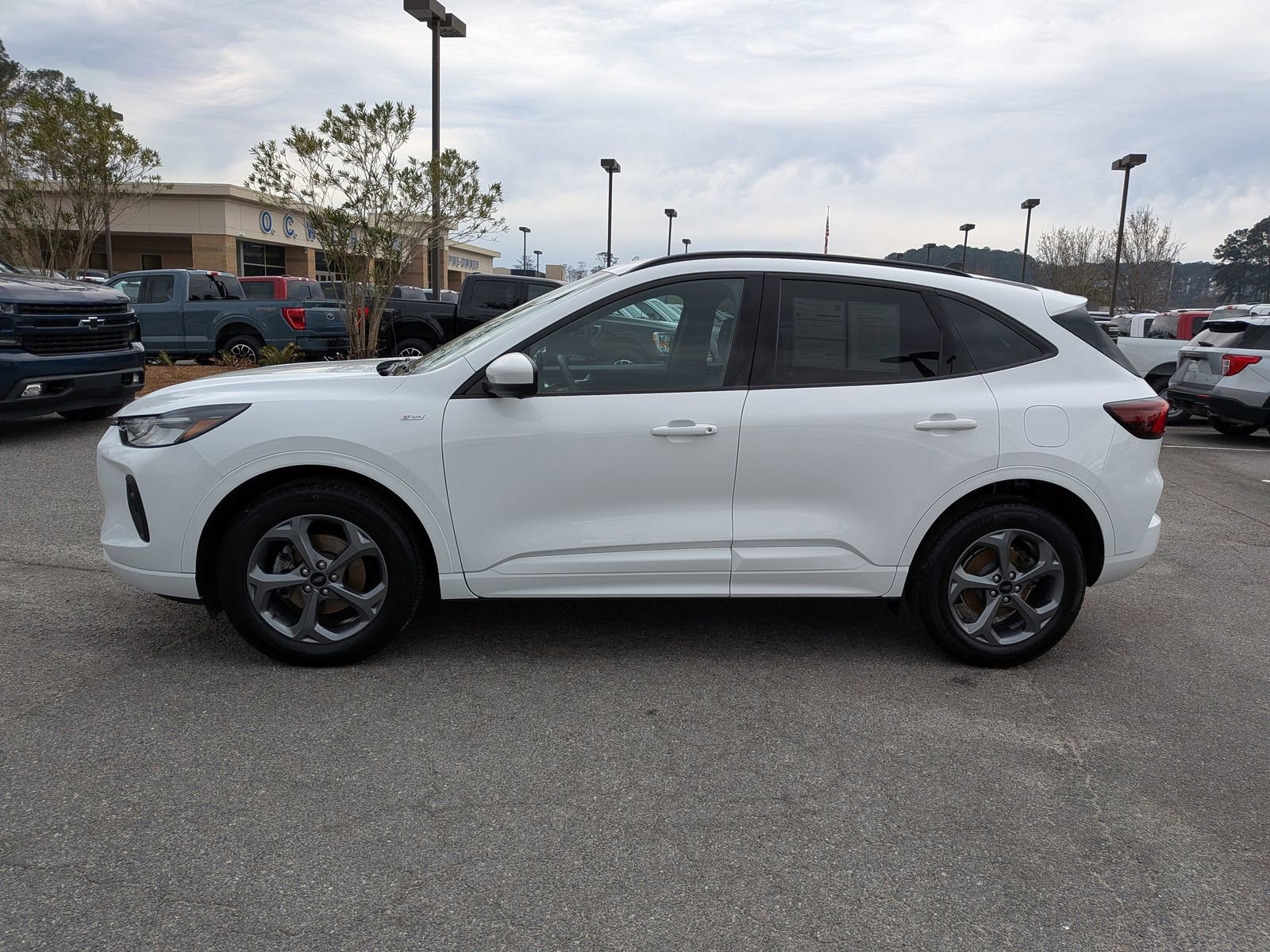 Certified 2023 Ford Escape ST-Line Select w/ Tech Pack #2 image 7