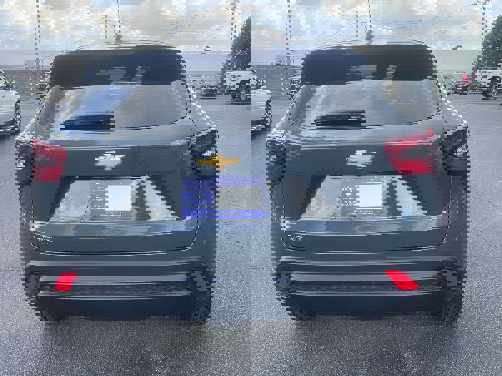 Used 2025 Chevrolet Trax LS image 4