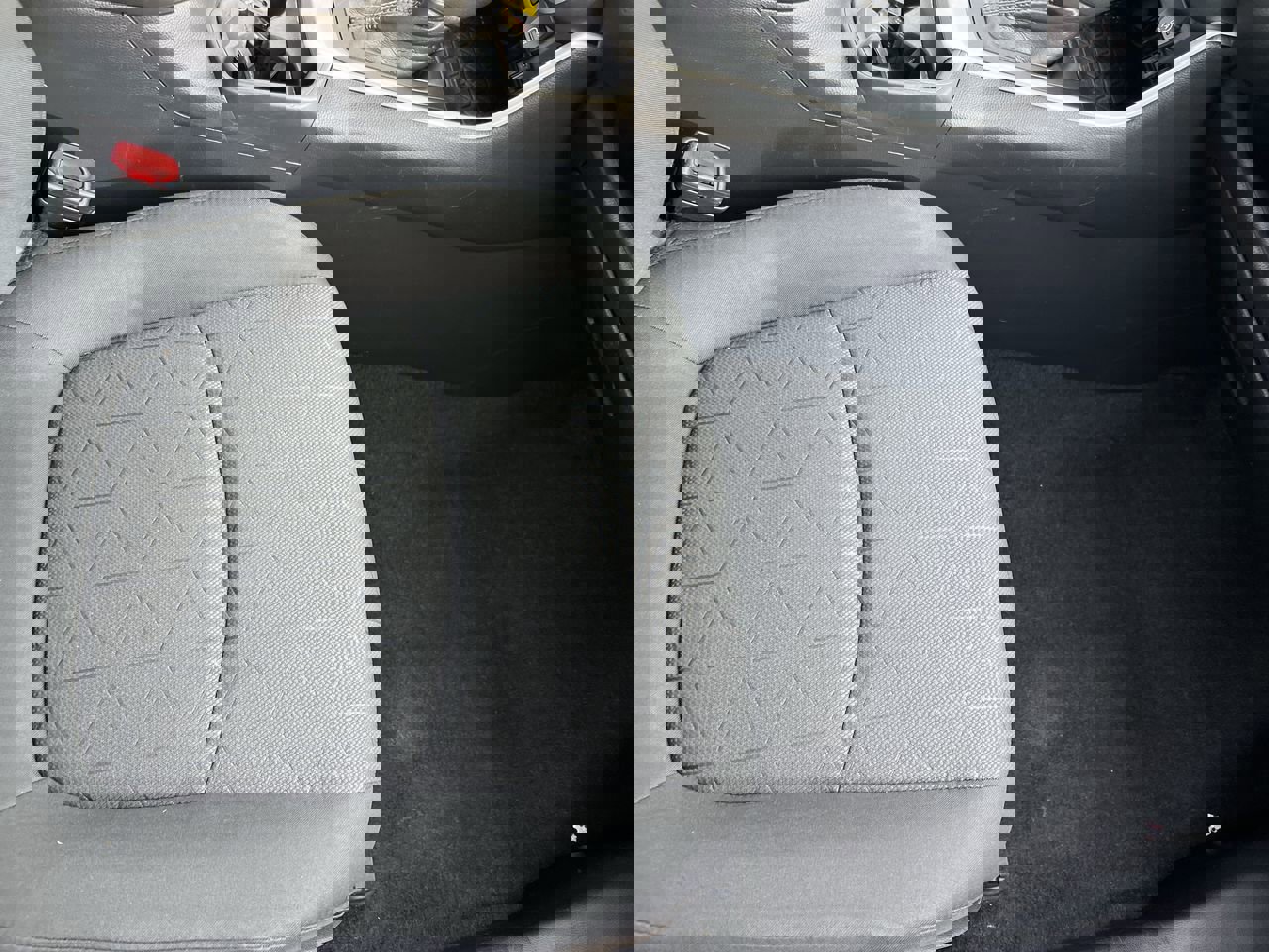 Used 2021 Toyota RAV4 XLE image 34