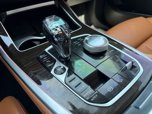 Used 2020 BMW X7 xDrive40i w/ Premium Package AWD/4WD image 39