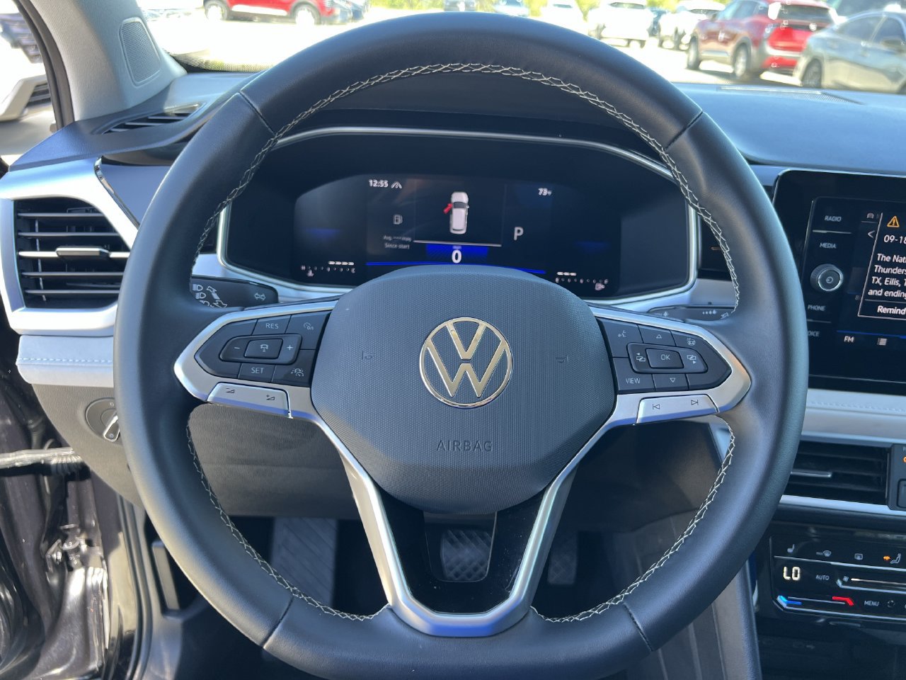 Used 2026 Volkswagen Taos SE AWD/4WD image 7