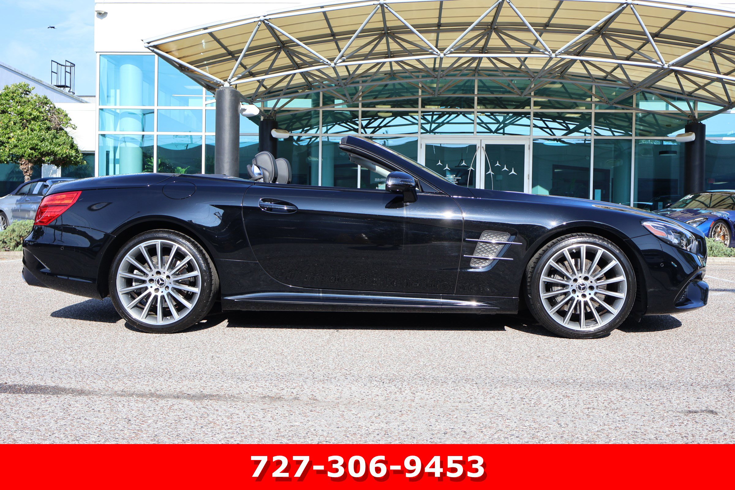 Used 2017 Mercedes-Benz SL 550 image 12
