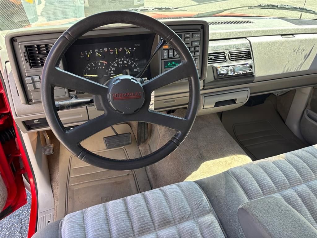 Used 1993 Chevrolet Silverado 1500 2WD Regular Cab image 14