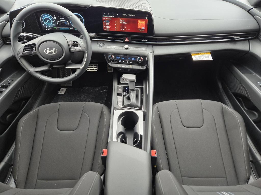 New 2026 Hyundai Elantra SEL FWD image 26
