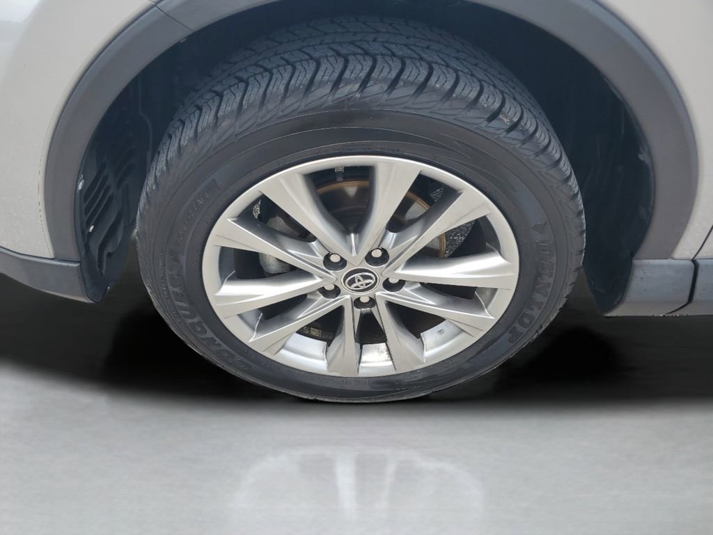 Used 2017 Toyota RAV4 Limited FWD image 27