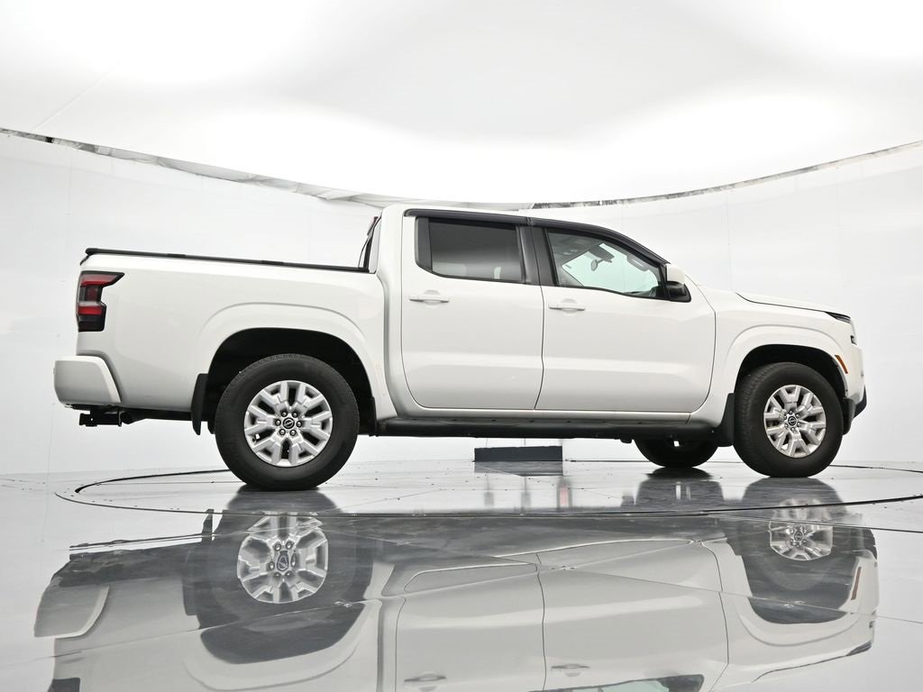 Used 2022 Nissan Frontier SV w/ Technology Package image 36
