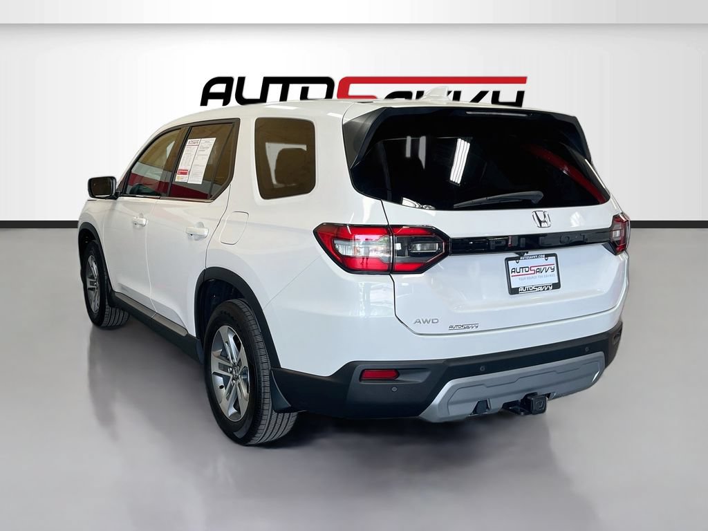 Used 2025 Honda Pilot EX-L image 5