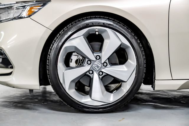 Used 2018 Honda Accord Touring image 76